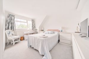 Bedroom- click for photo gallery